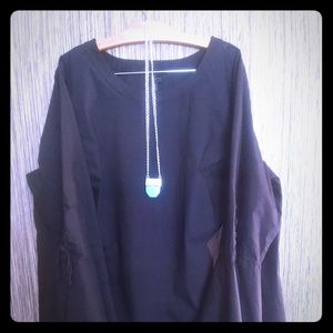 Black laced arm Worthington 2 x